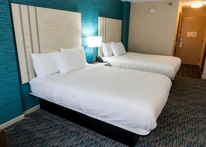 Hotel Illinois 4*